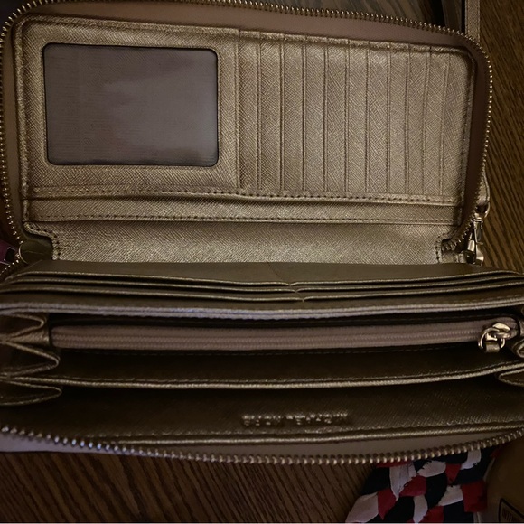 MK wristlet - Picture 2 of 6